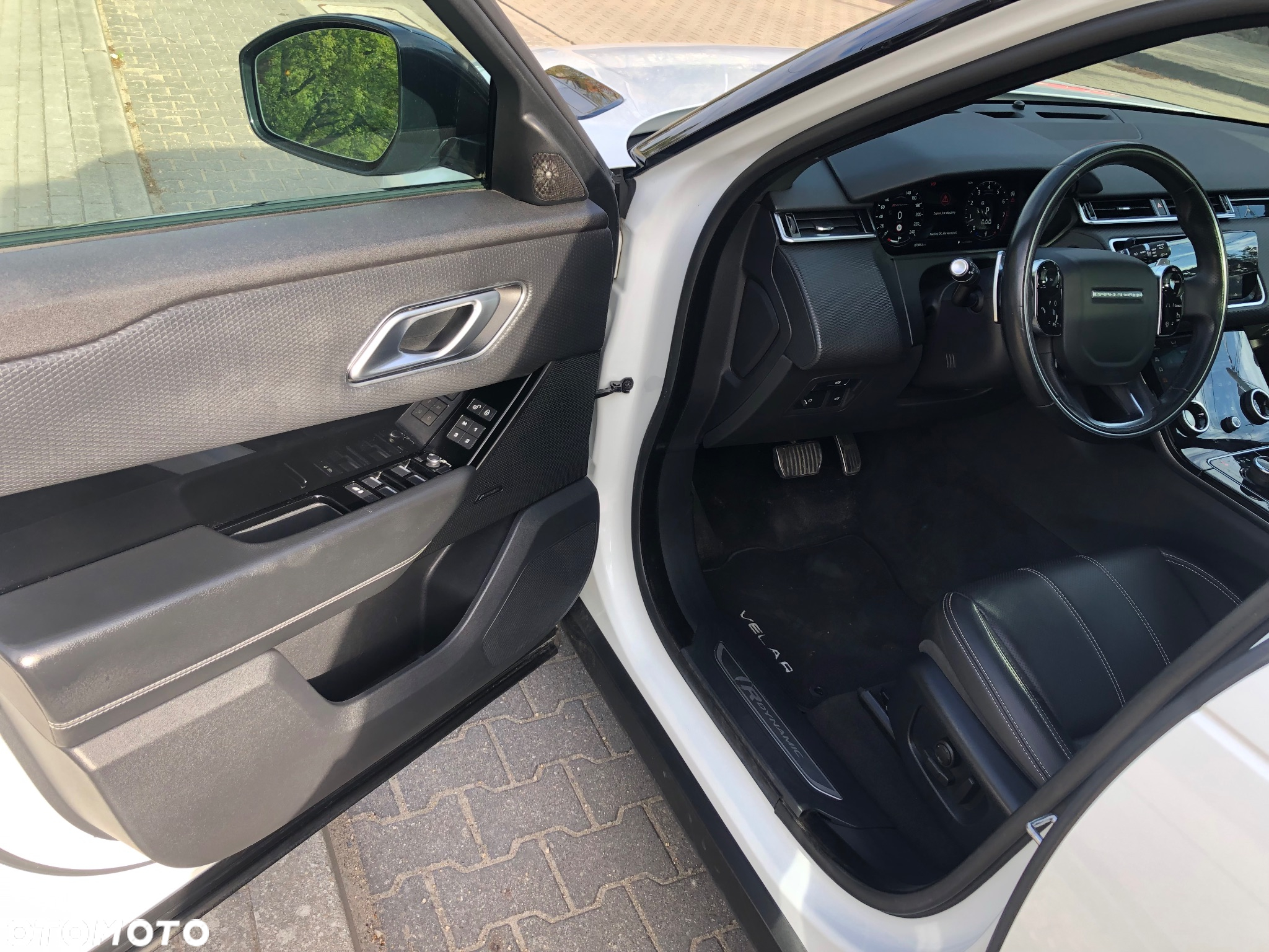 Land Rover Range Rover Velar 2.0 Si4 GPF R-Dynamic S - 23