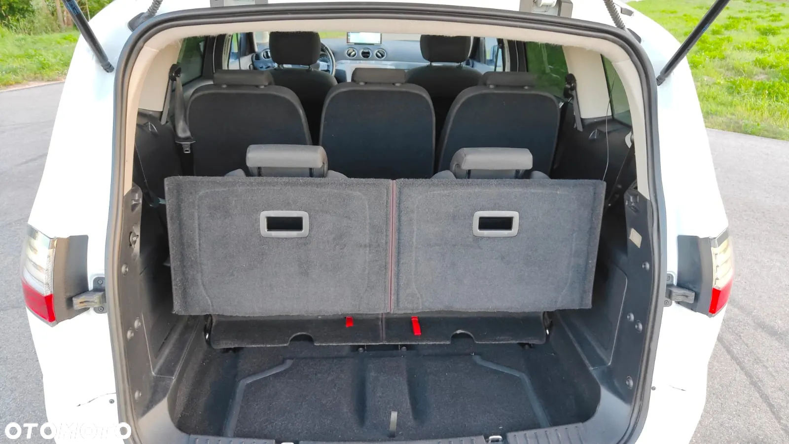 Ford S-Max 2.5 Titanium - 26