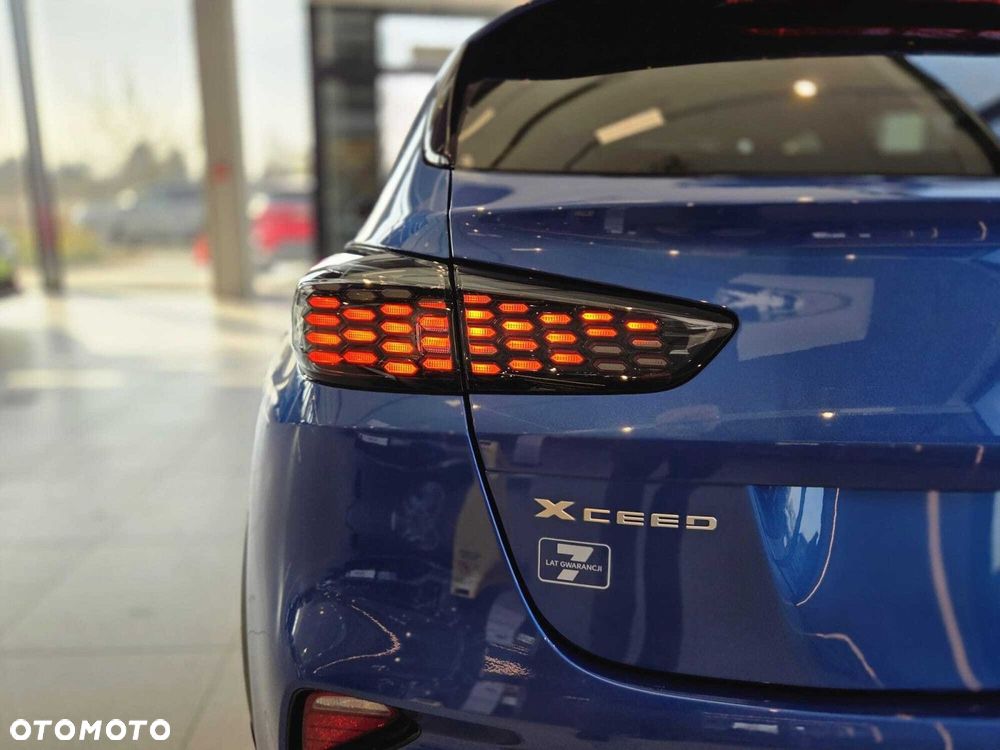 Kia XCeed - 31