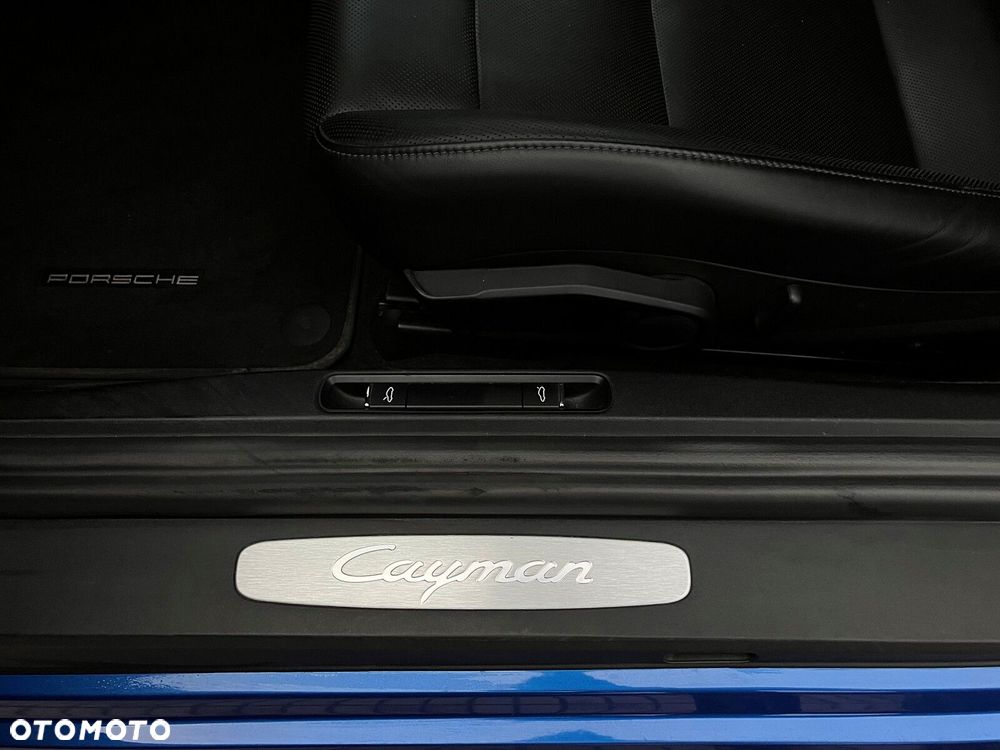 Porsche 718 Cayman - 25