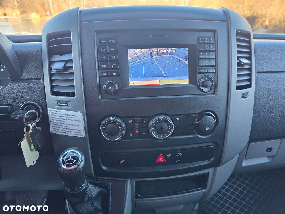 Mercedes-Benz Sprnter - 17
