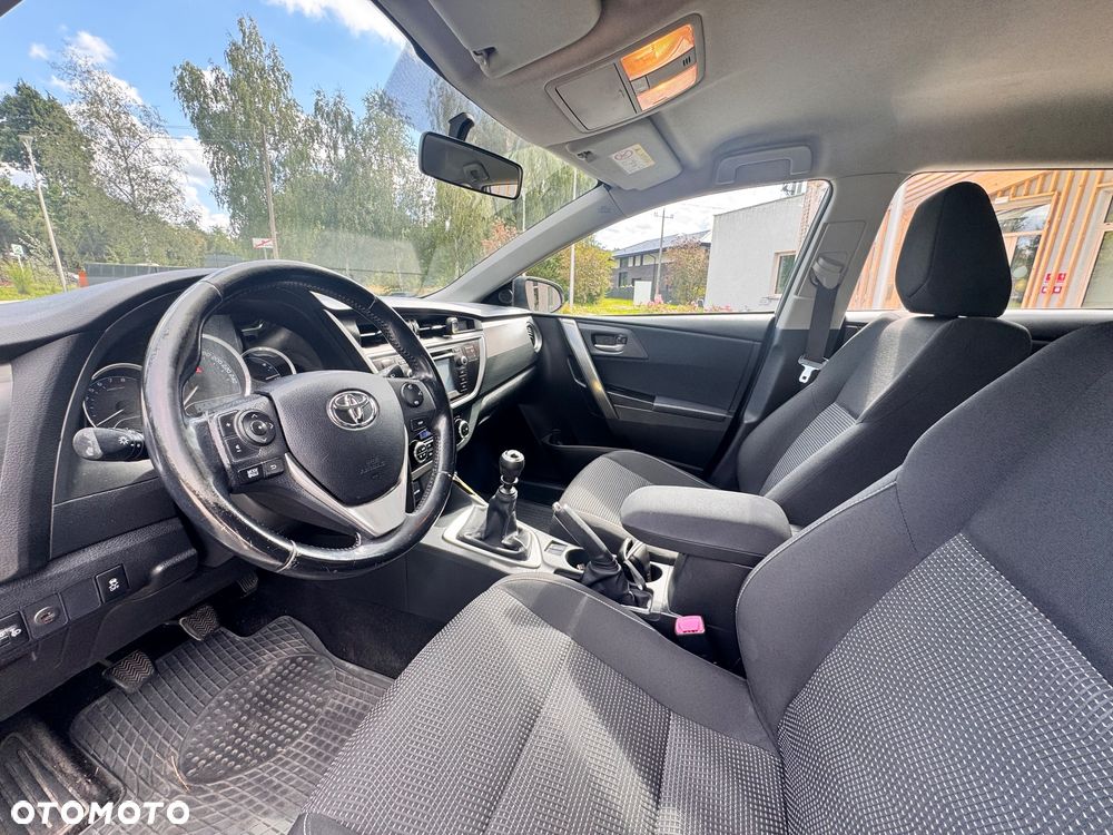 Toyota Auris 1.6 Prestige - 5