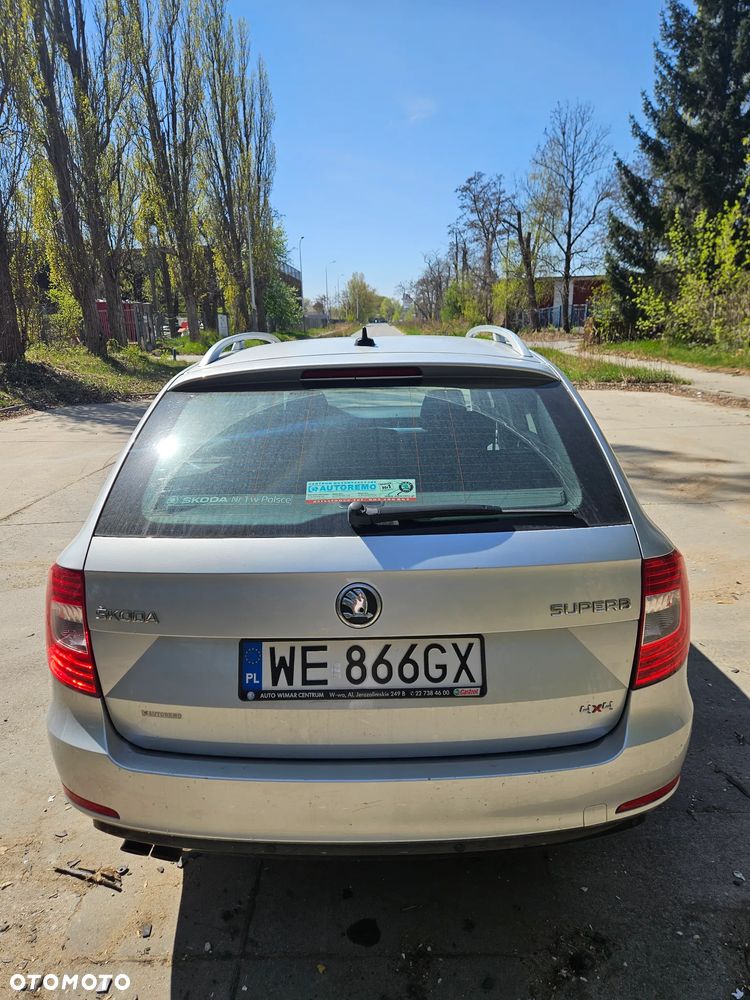 Skoda Superb 2.0 TDI Ambition DSG - 4