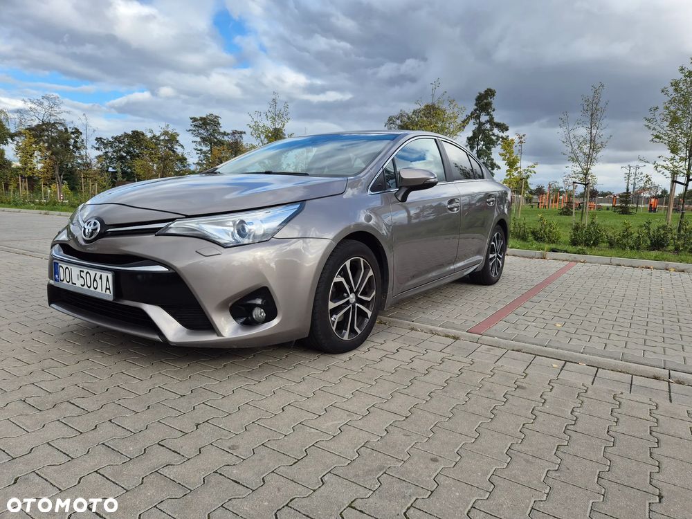 Toyota Avensis 2.0 Prestige MS - 1