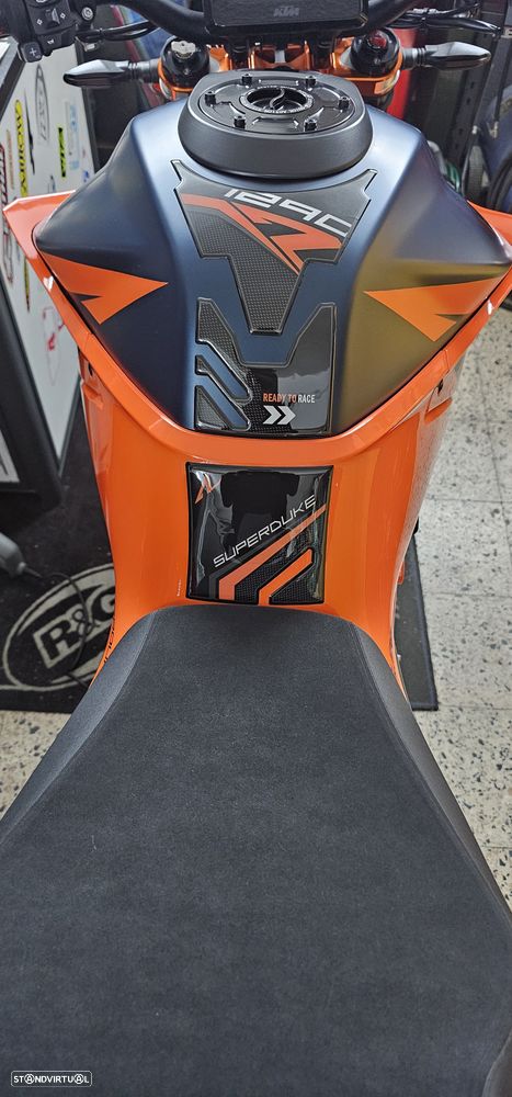 KTM Superduke 1290 Super Duke R - 6
