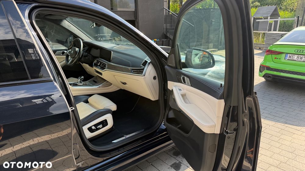 BMW X7 - 13