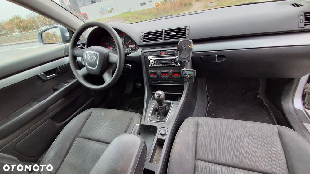 Audi A4 Avant - 6