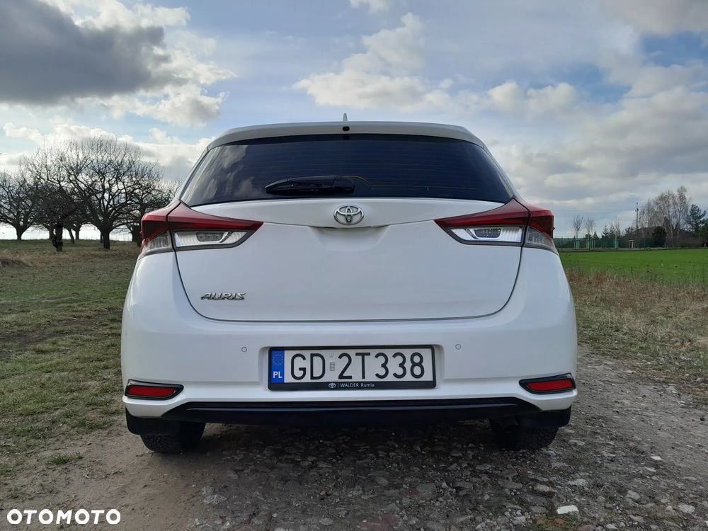 Toyota Auris 1.33 VVT-i Active - 4