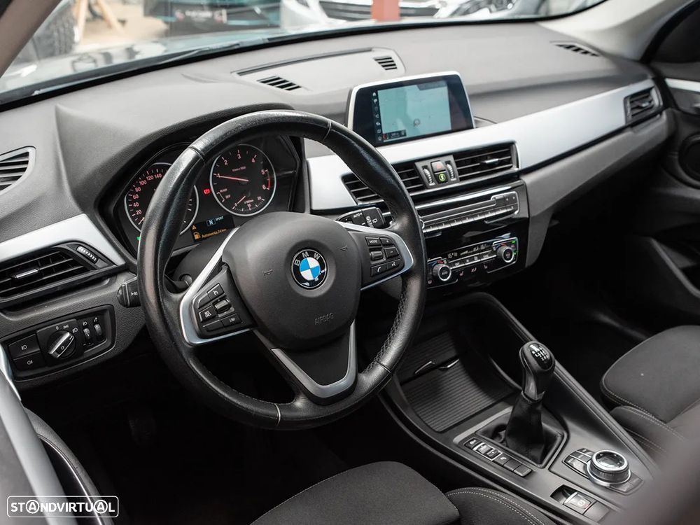 BMW X1 16 d sDrive Line Sport - 11