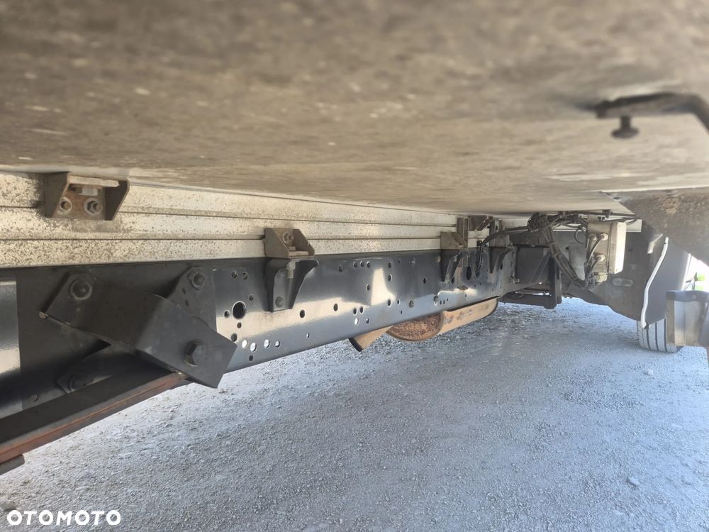 Chłodnia mroźnia 3.5m Iveco 2018 Carrier Pulsor 400, zasilanie stacjonarne 230v - 13