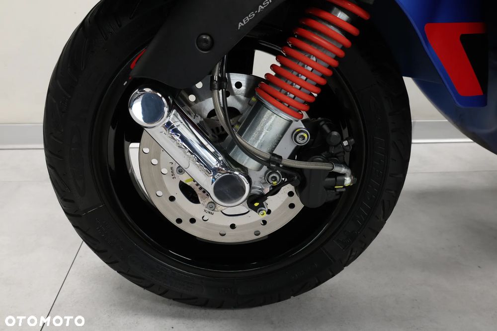 Vespa GTS - 32