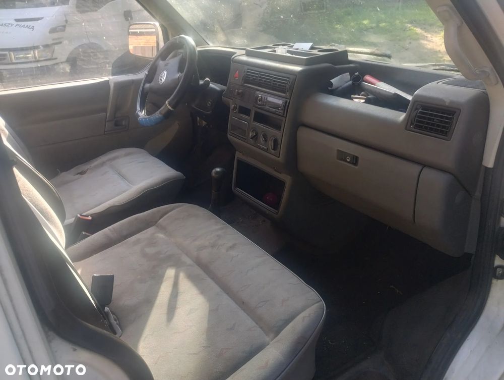 Volkswagen Transporter - 7
