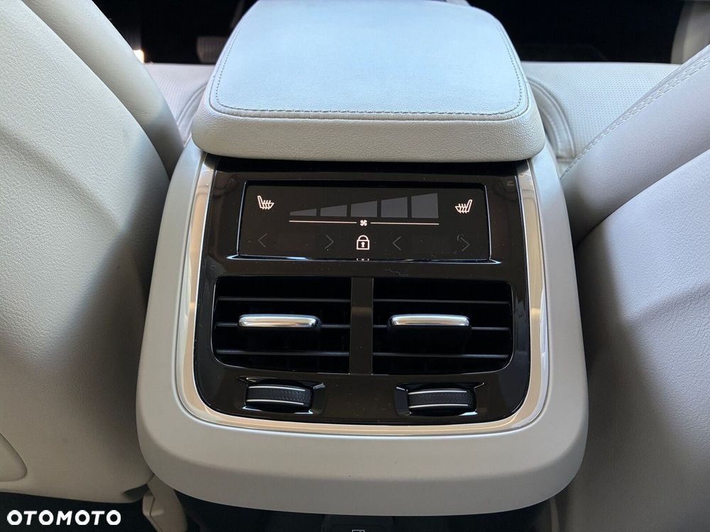 Volvo S90 - 36