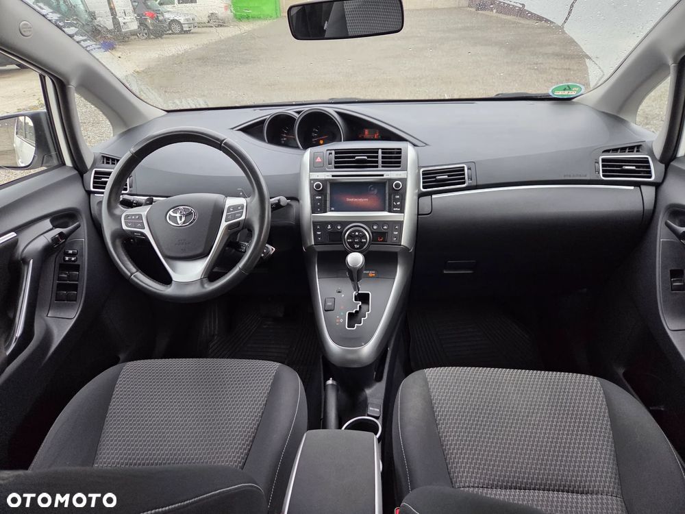 Toyota Verso 1.8 Multidrive Edition - 13