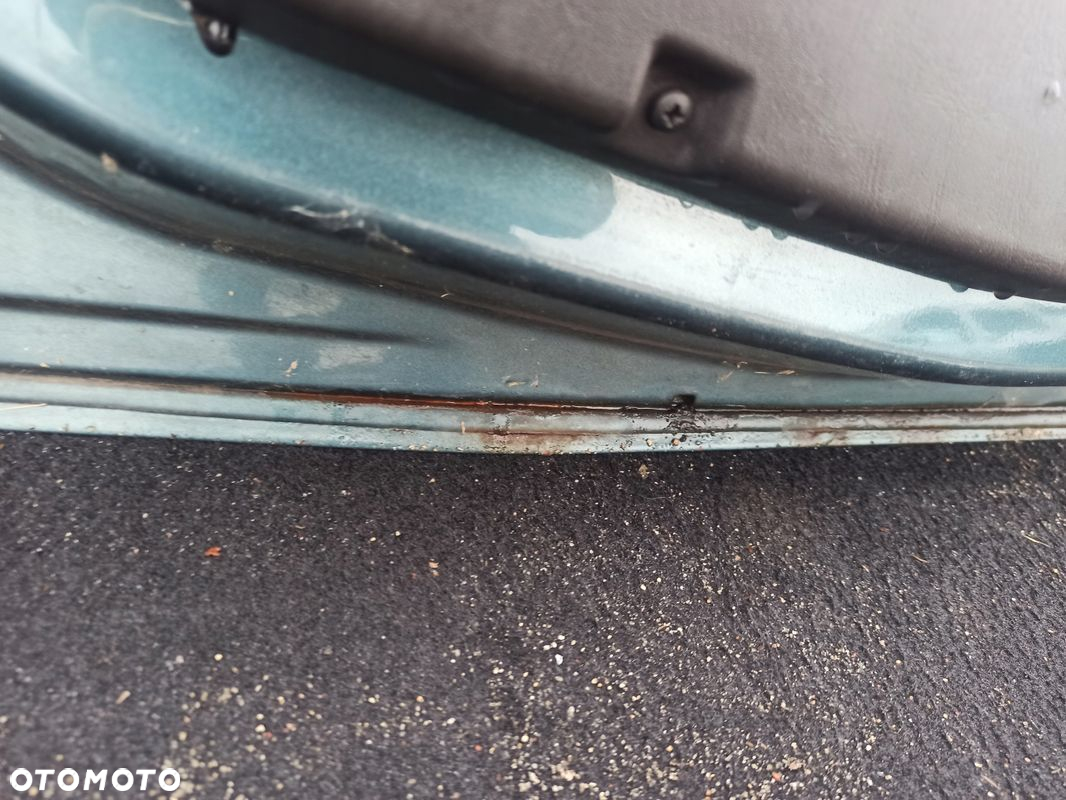 Drzwi lewy tył kompletne FORD FOCUS MK1 KOMBI kolor X1 - 15