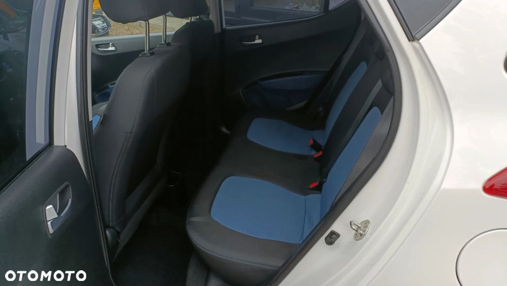 Hyundai i10 1.2 Fifa World Cup Edition - 7