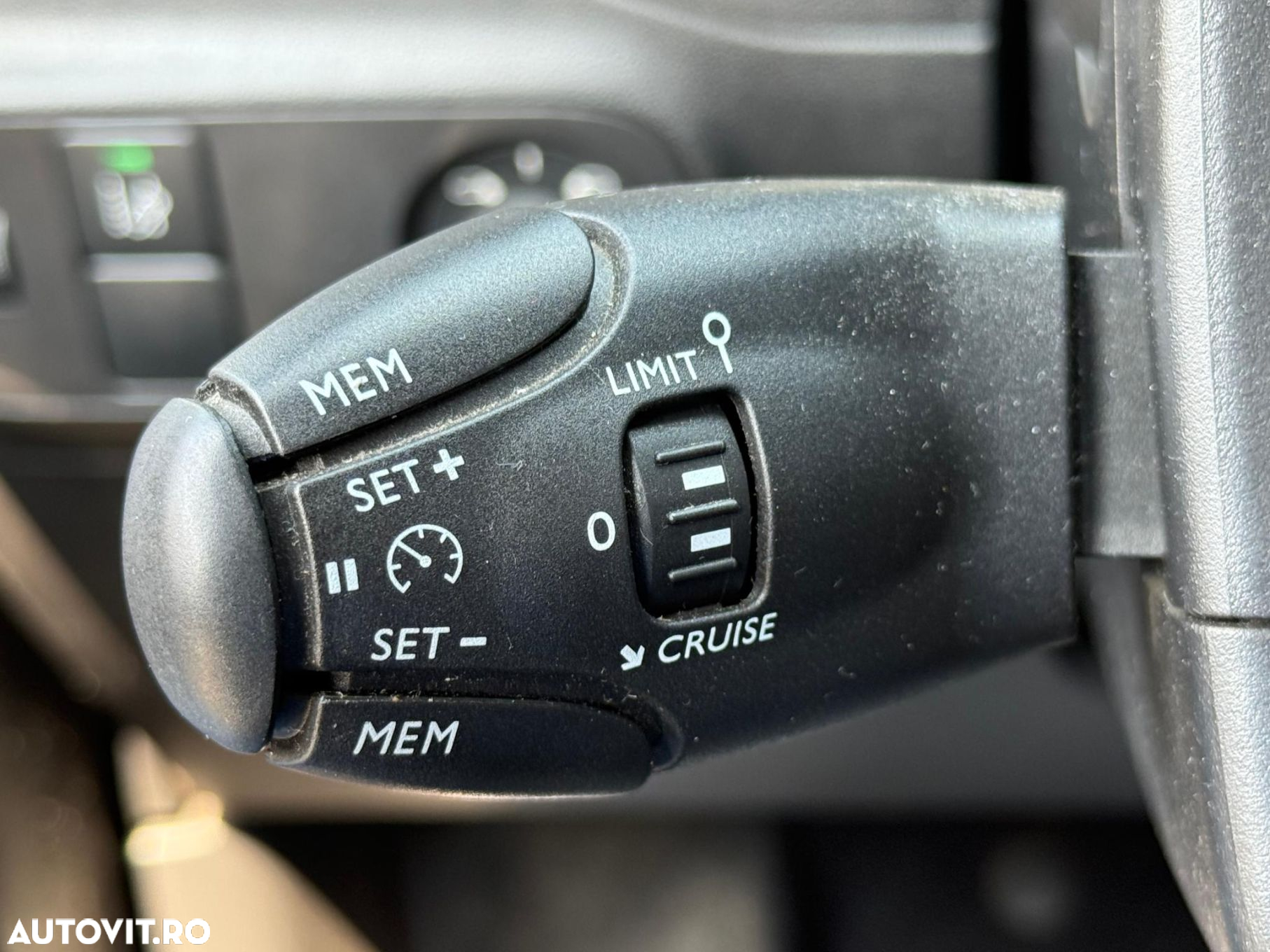 Citroën C3 1.2 PureTech S&S EAT6 Shine - 14