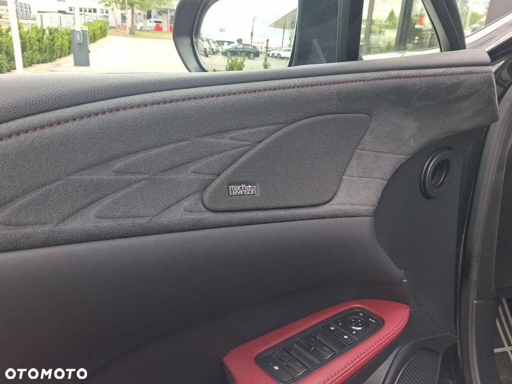 Lexus RX - 21