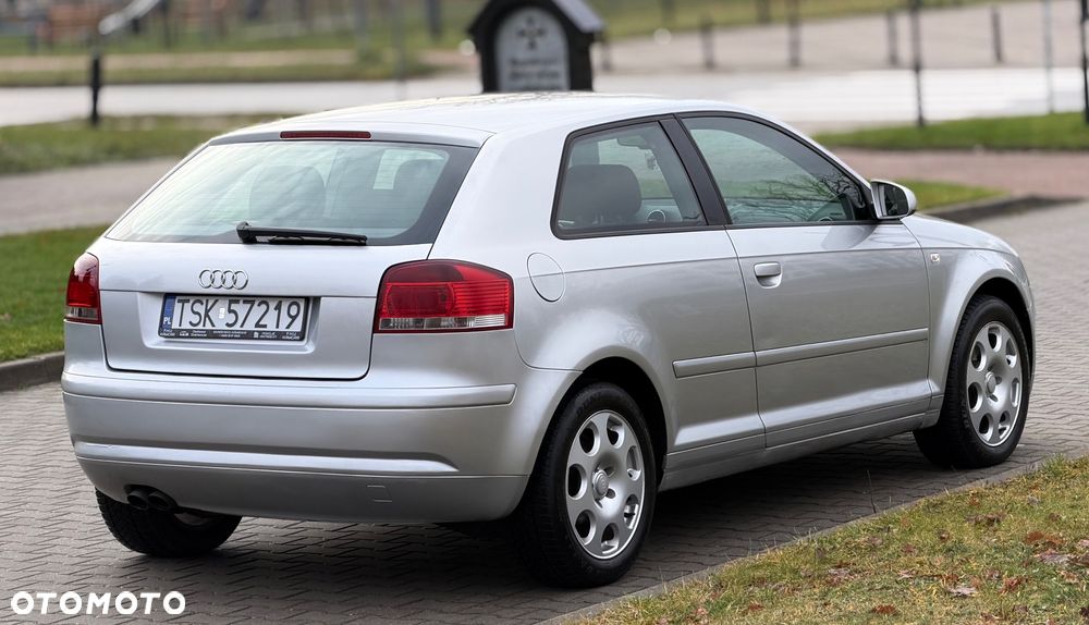 Audi A3 3-drzwiowe 2.0 TDI Ambition - 4