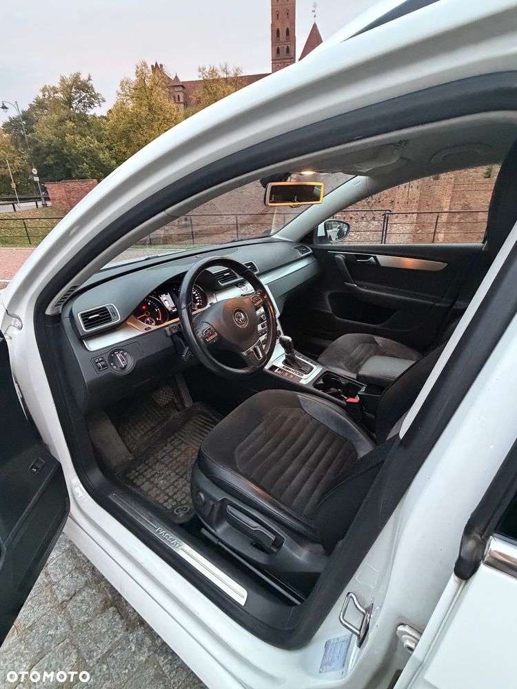 Volkswagen Passat 2.0 TDI Highline DSG - 12