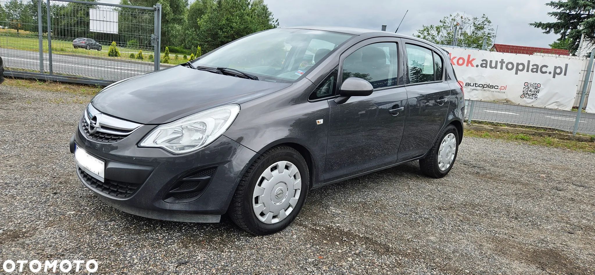Opel Corsa 1.2 16V Color Edition - 1