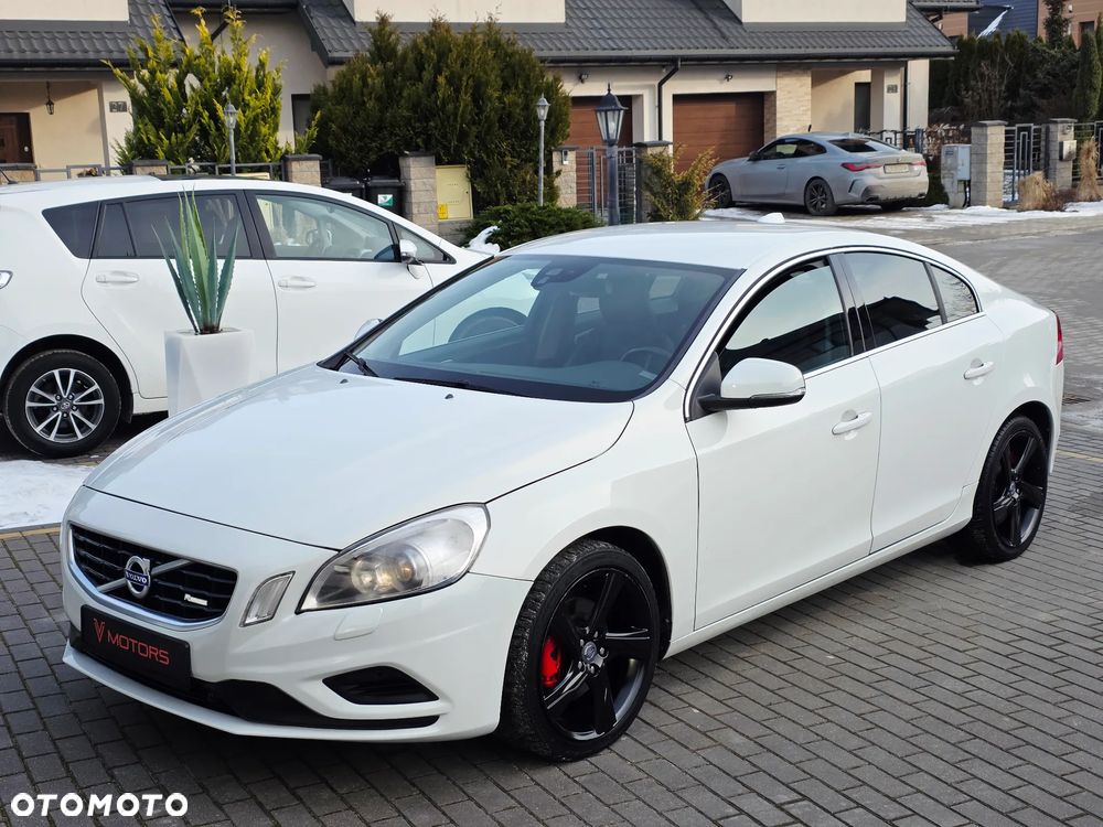 Volvo S60 D4 R-Design - 37