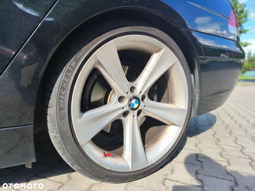 BMW Seria 7 745i - 10