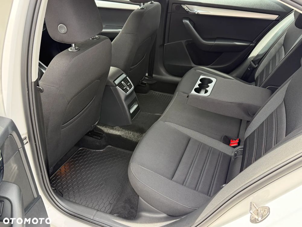 Skoda Octavia 1.6 TDI Style - 29