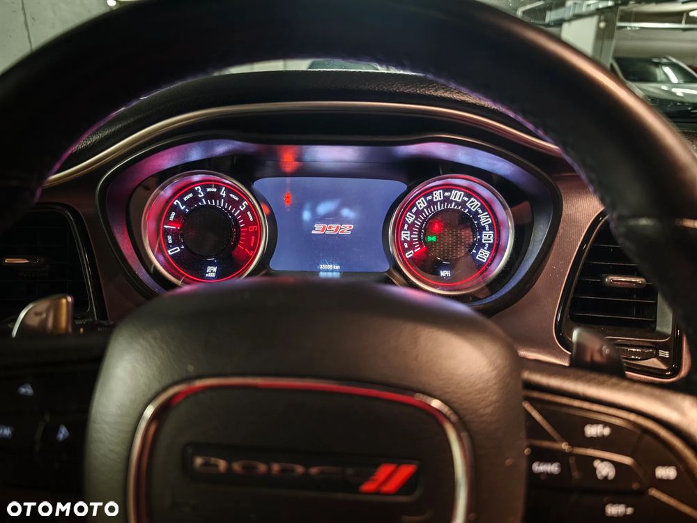 Dodge Challenger 6.4 Scat Pack - 28