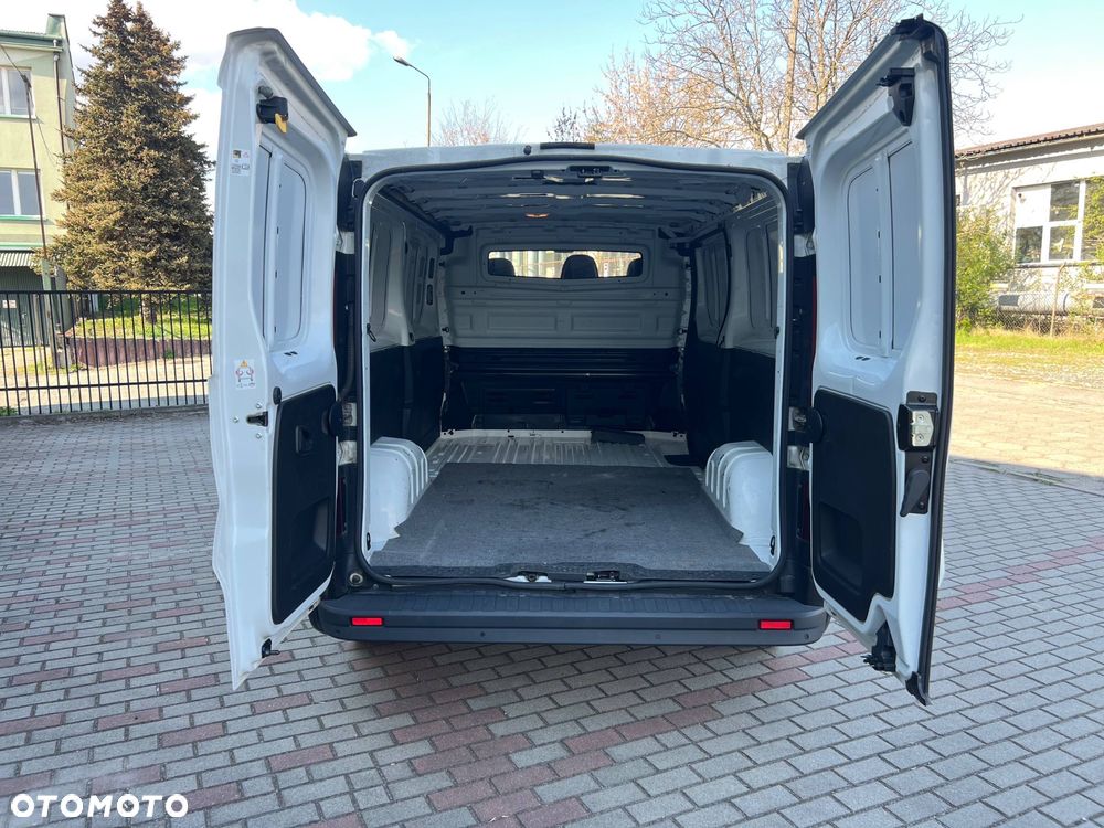 Renault Trafic - 18