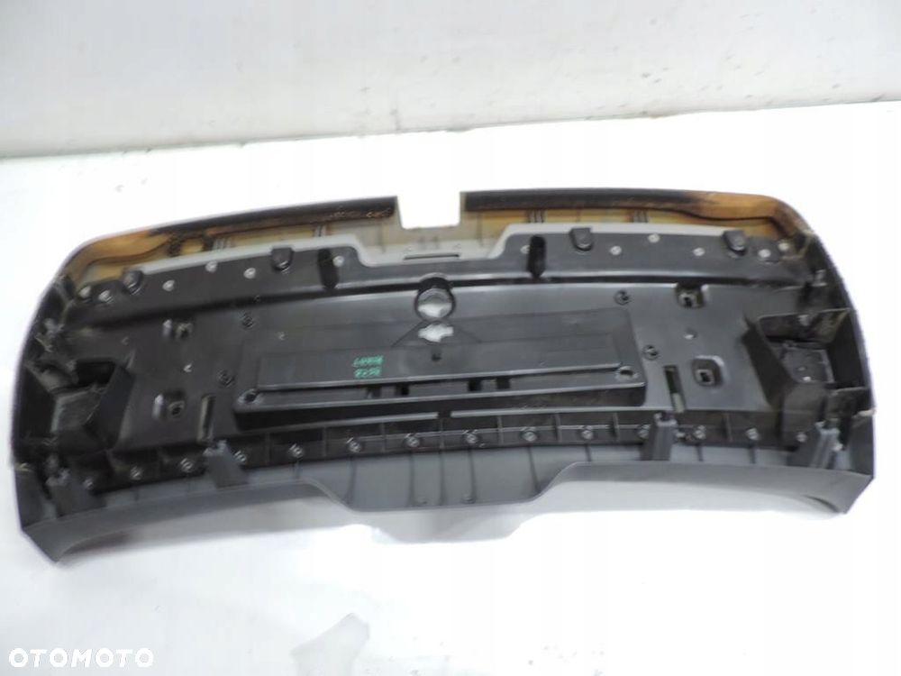 TAPICERKA KLAPY TYŁ AUDI A6 C6 AVANT - 5