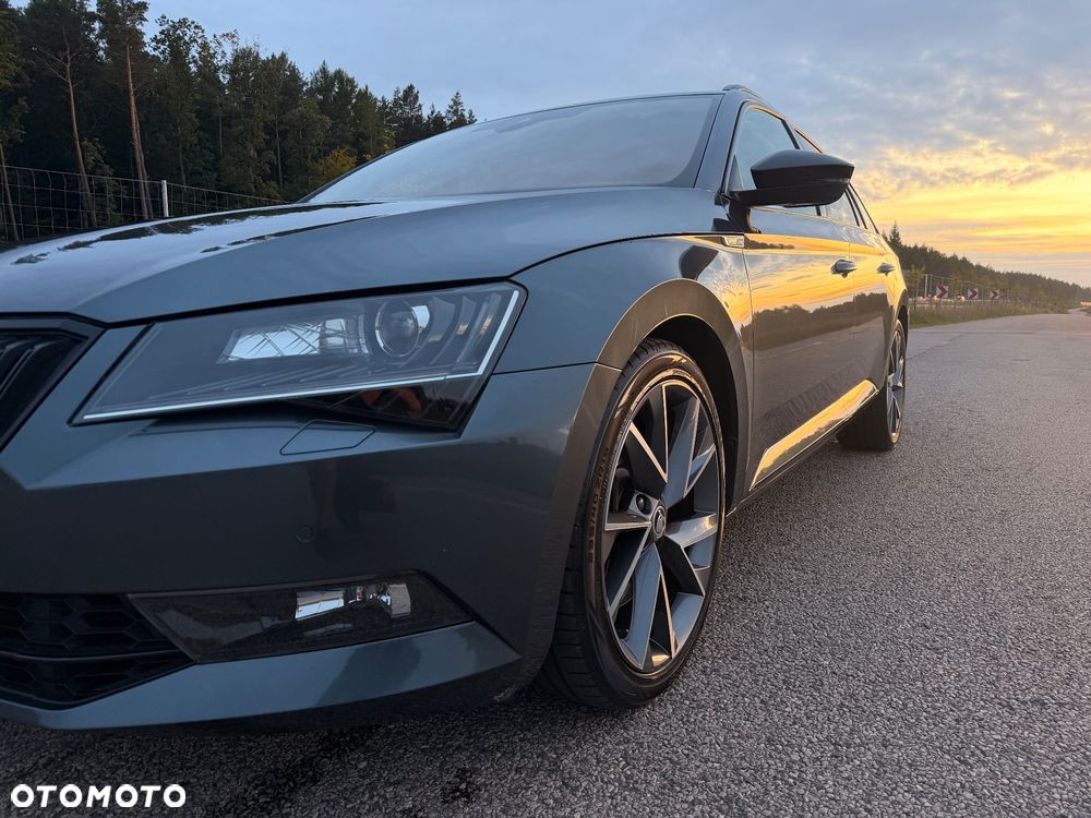 Skoda Superb 2.0 TSI 4x4 Sportline DSG - 9
