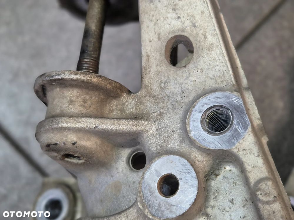 MOCOWANIE WAHACZA WSPORNIK ŁAPA LEWE PRAWE VW AUDI SEAT SKODA 1K0199296F 1K0199295F - 4