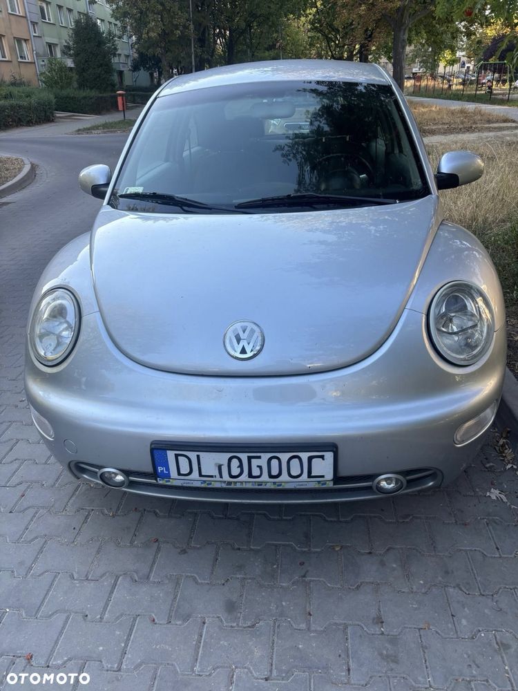 Volkswagen New Beetle - 1