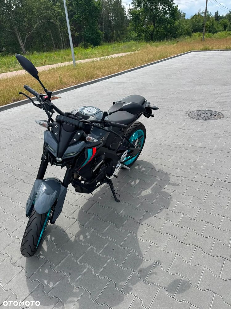 Yamaha MT - 3