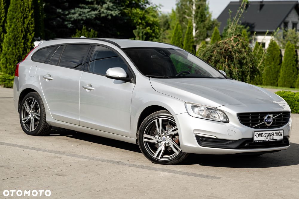 Volvo V60 D3 Drive-E Dynamic Edition (Kinetic) - 6