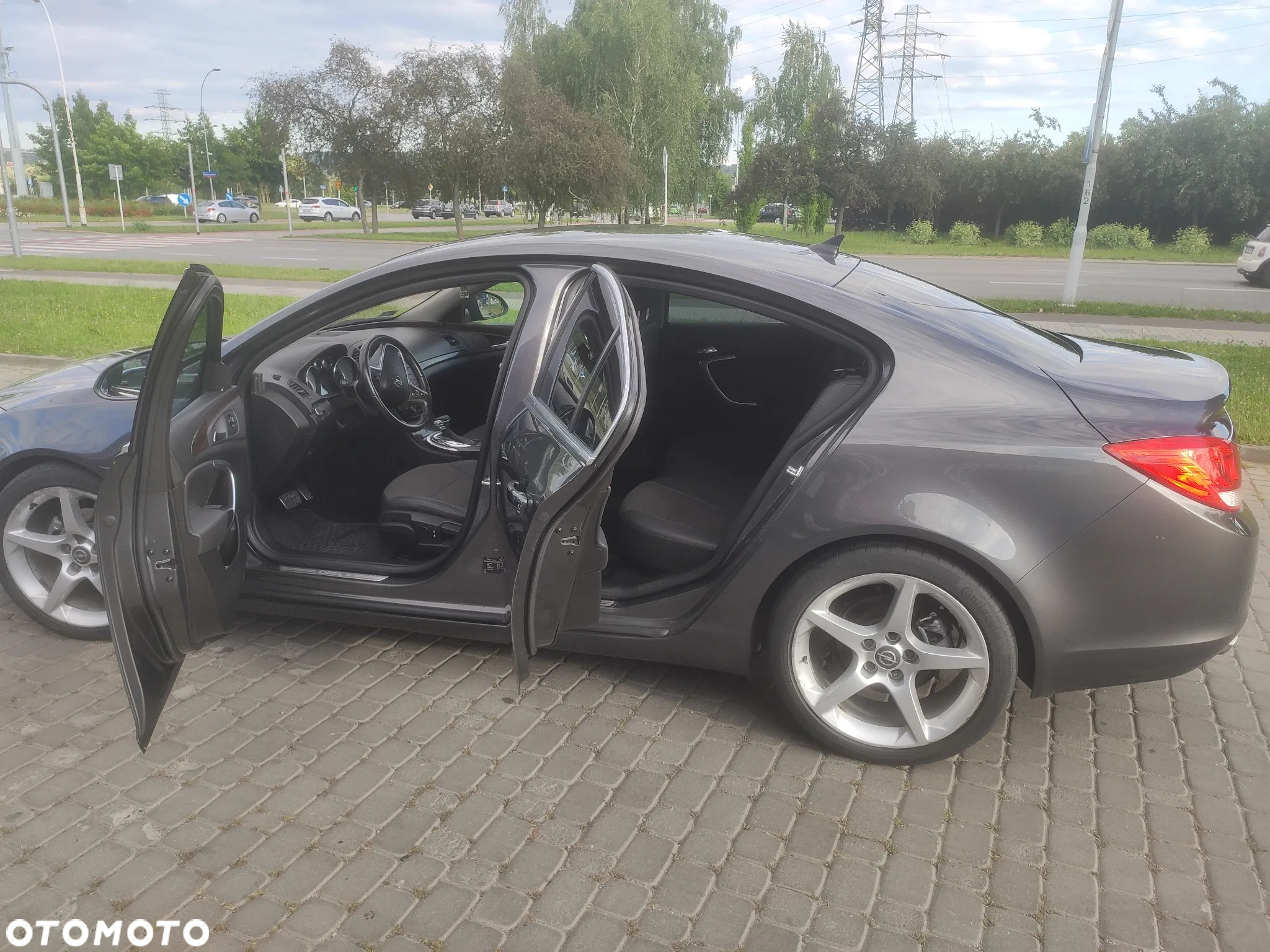 Opel Insignia 2.0 CDTI Cosmo - 11
