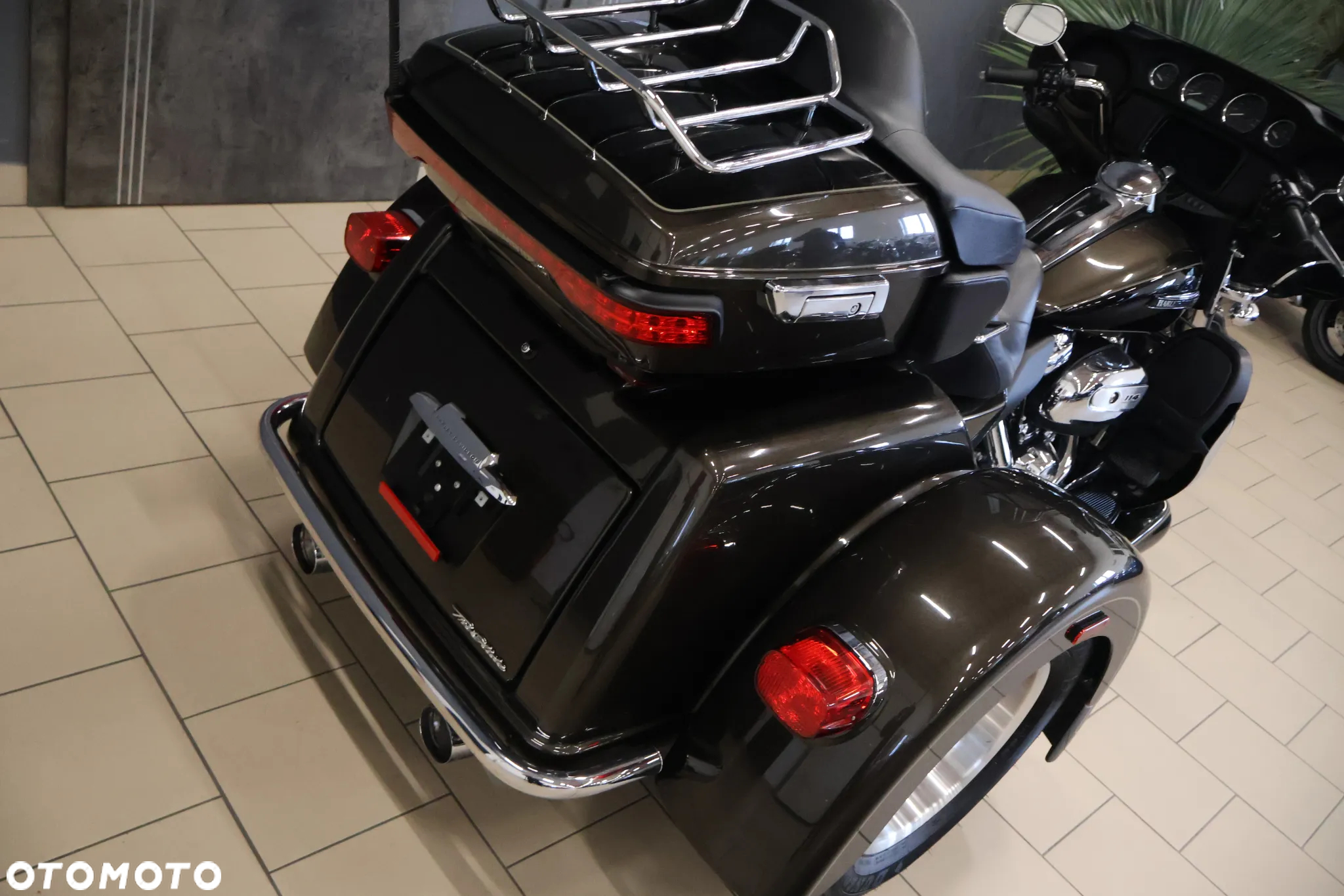 Harley-Davidson Touring Electra Glide - 14