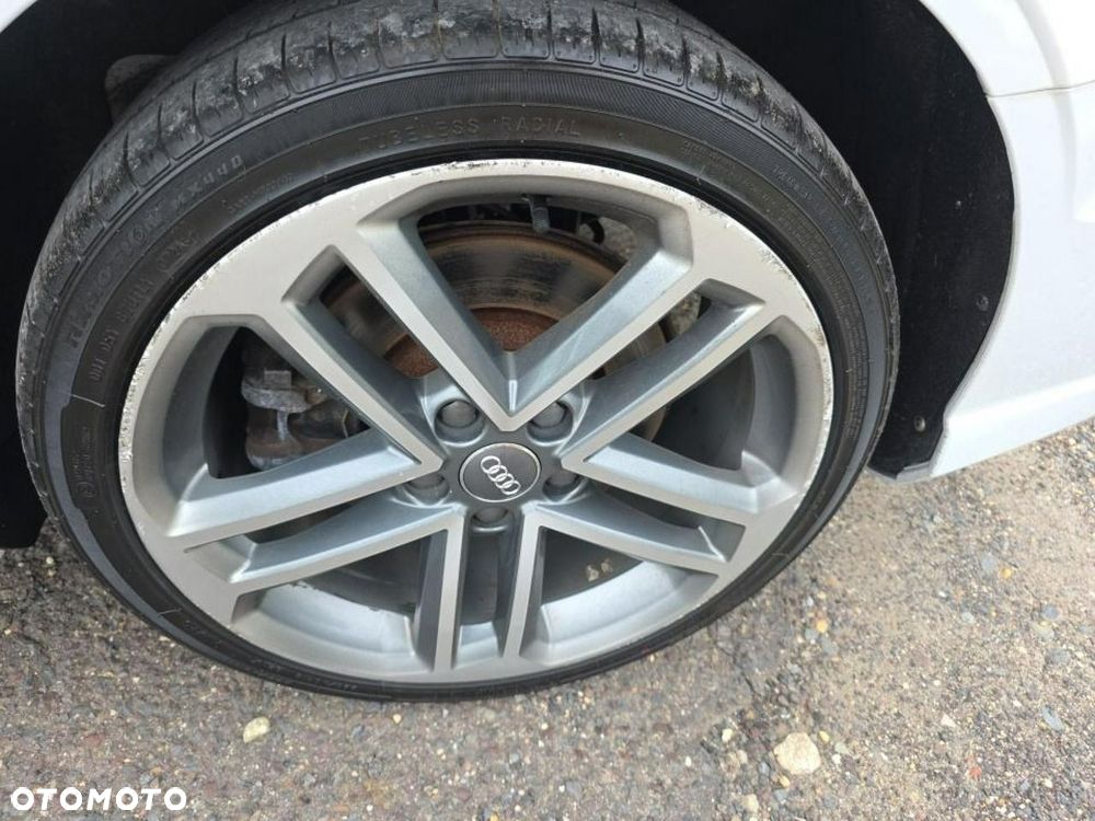 Audi A3 Limousine 40 TFSI quattro S tronic S line - 14