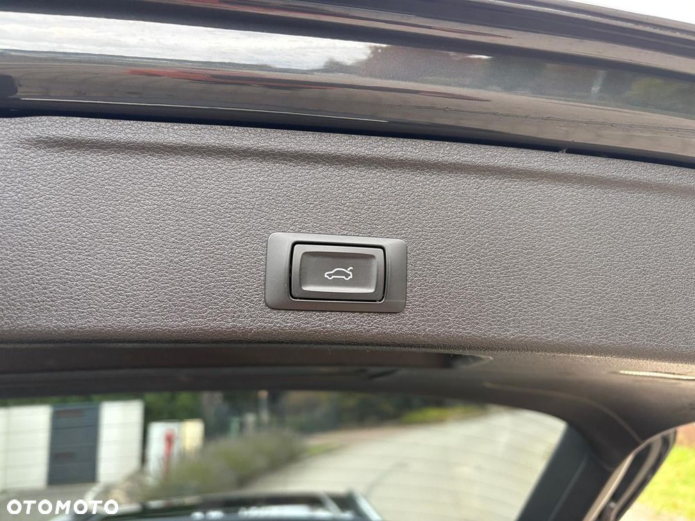 Audi A4 Avant 2.0 TDI S tronic - 23