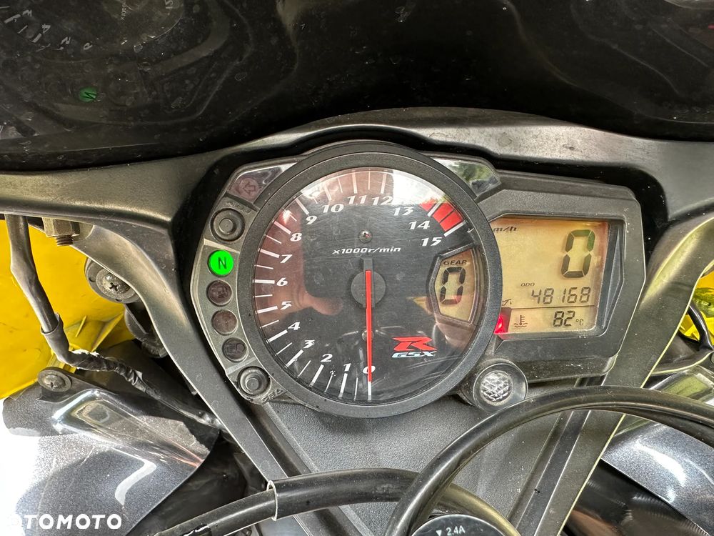 Suzuki GSX-R - 6
