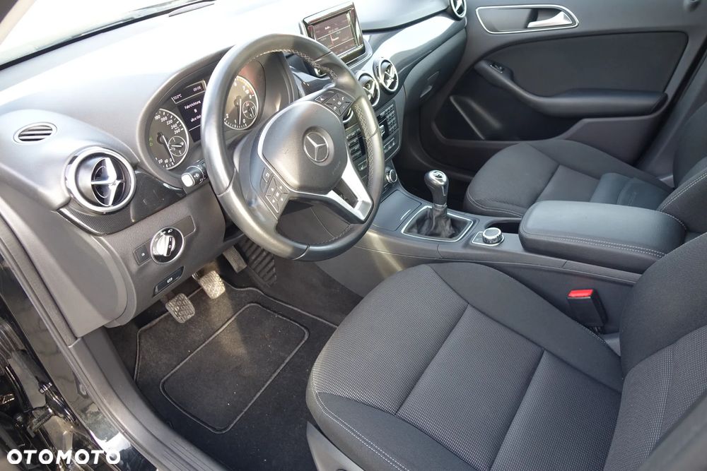 Mercedes-Benz Klasa B 180 - 11