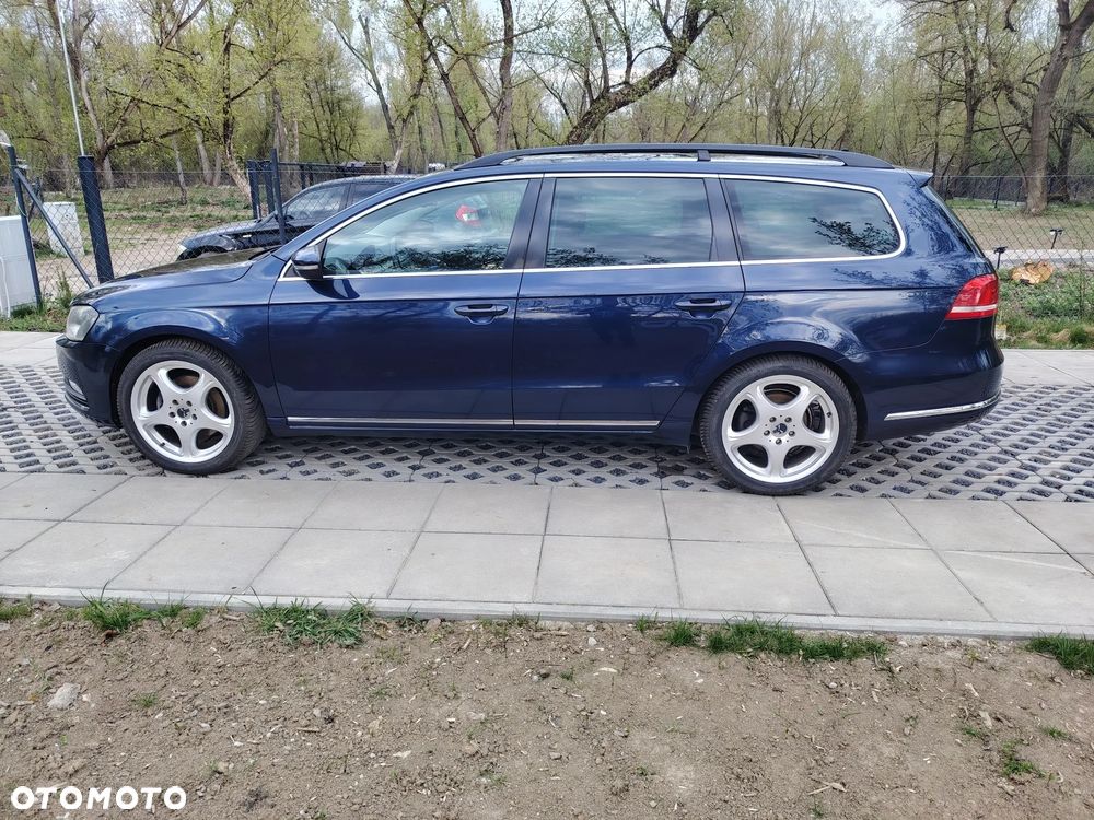 Volkswagen Passat - 5
