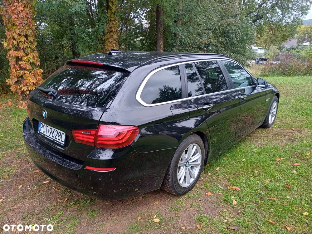 BMW Seria 5 525d Touring Sport-Aut - 8