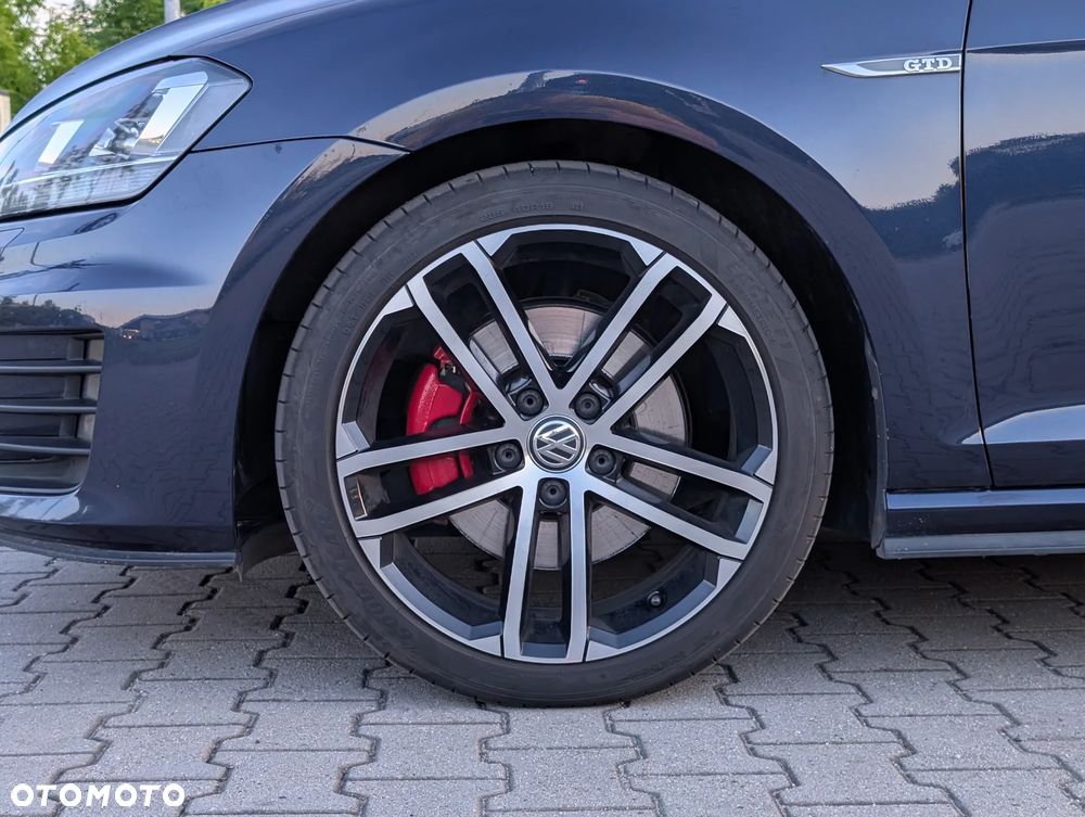 Volkswagen Golf 2.0 TDI BMT GTD - 3