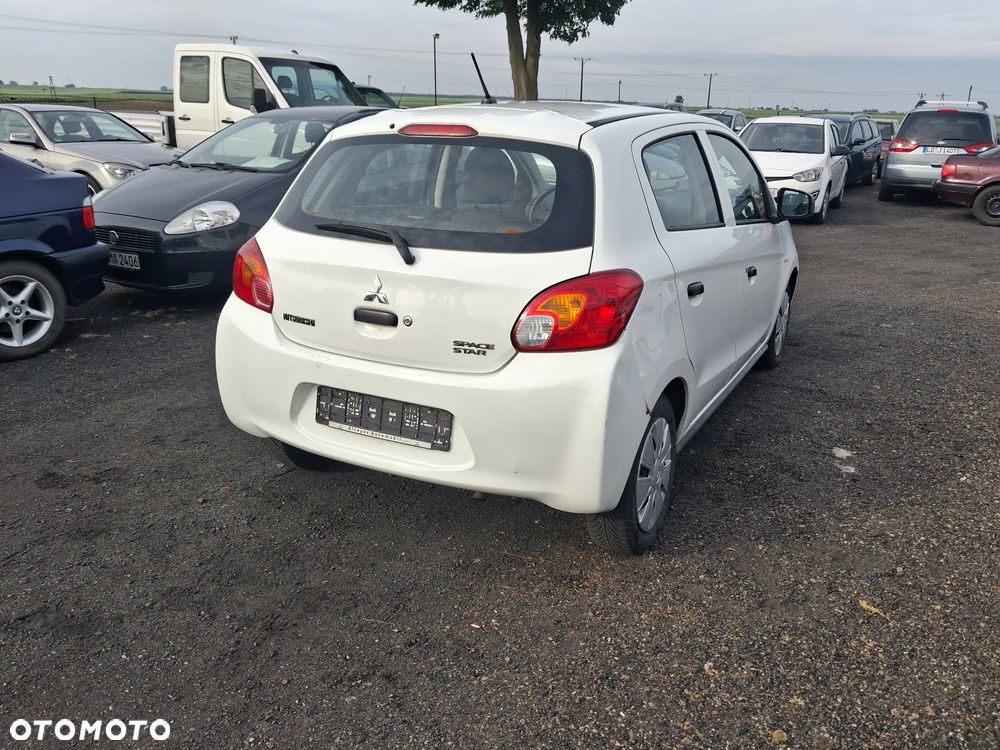 Mitsubishi Space Star - 3