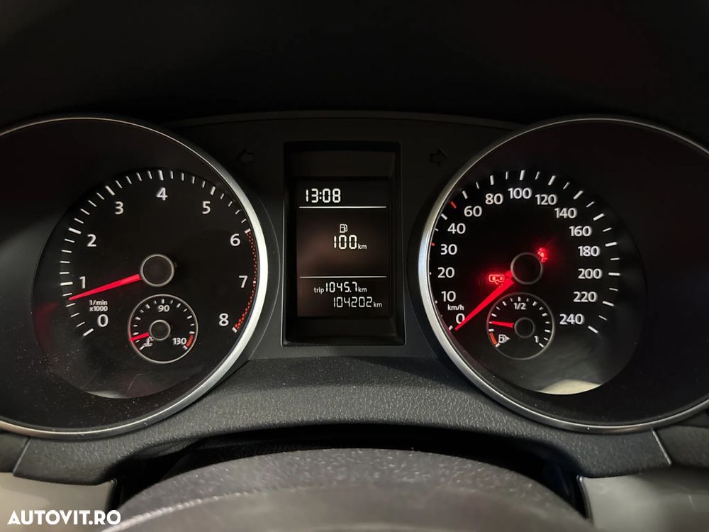 Volkswagen Golf - 11