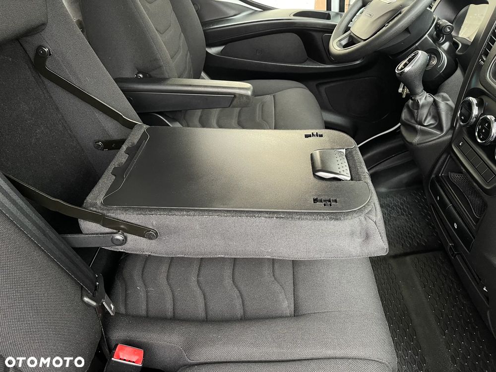Iveco Daily Izoterma Winda - 26