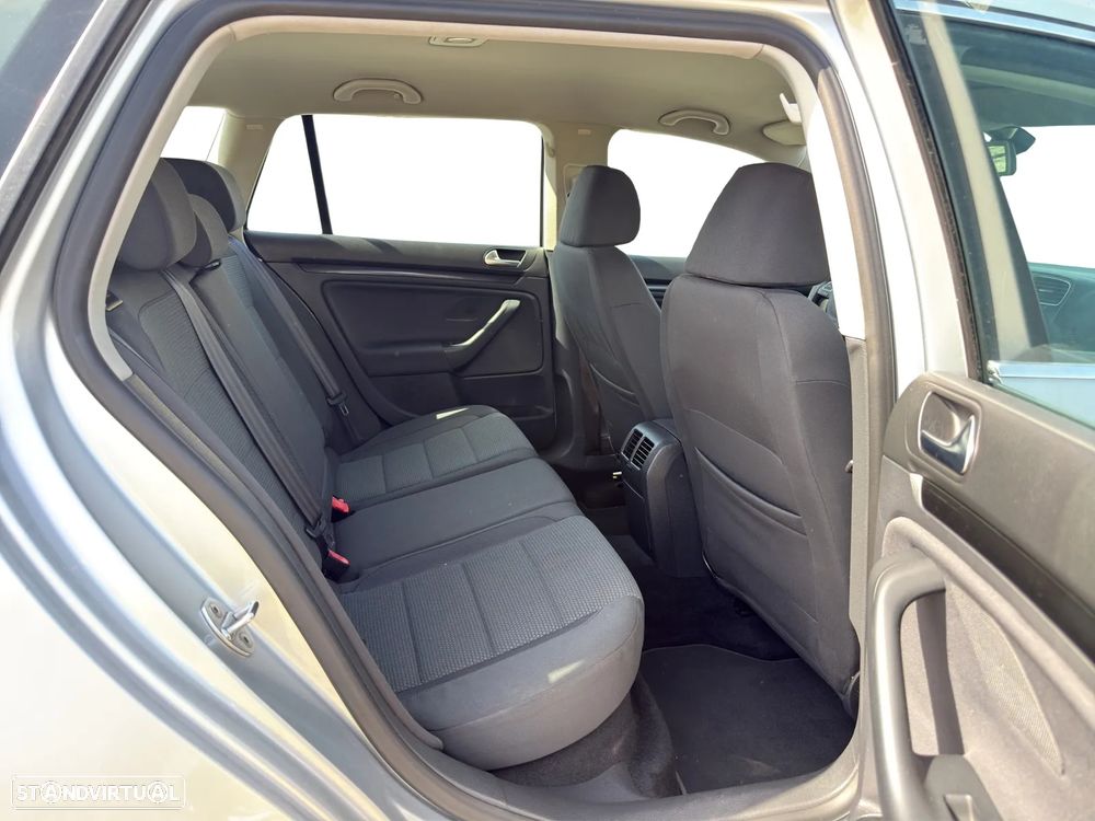 VW Golf Variant 1.6 TDi Trendline Pack - 17