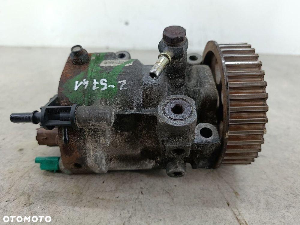 POMPA WTRYSKOWA RENAULT KANGOO II 8200423059A  8200057225 R9042A041A DELPHI - 4